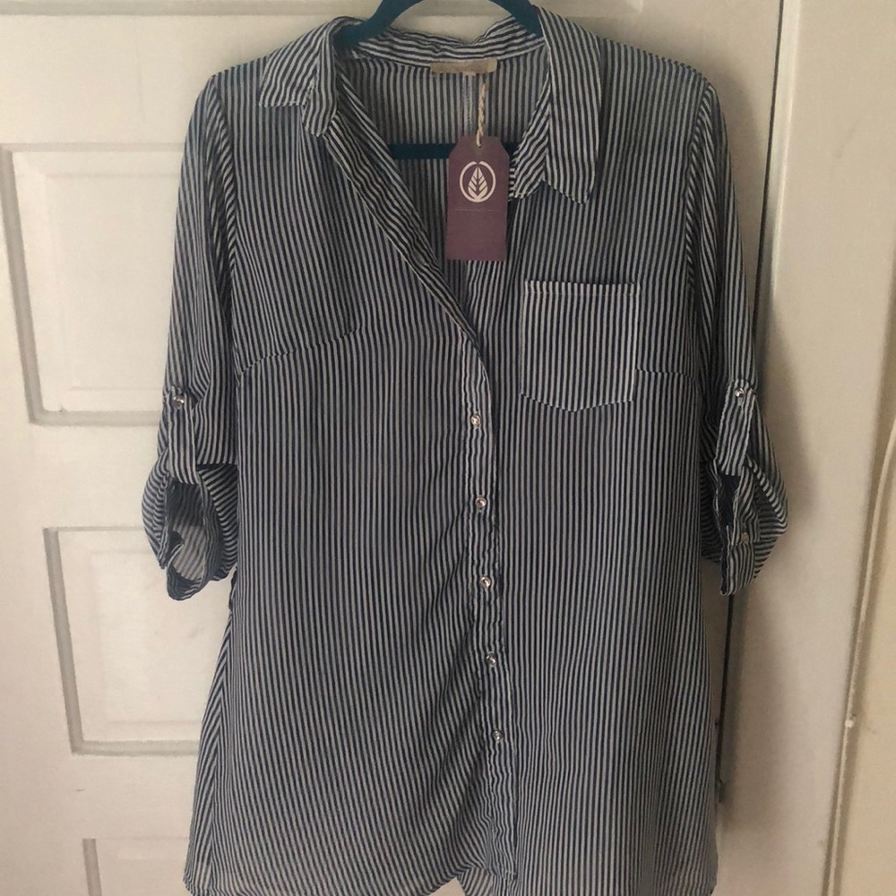 Cute light top